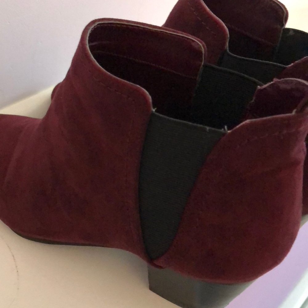 Boots - Picture 5 of 8